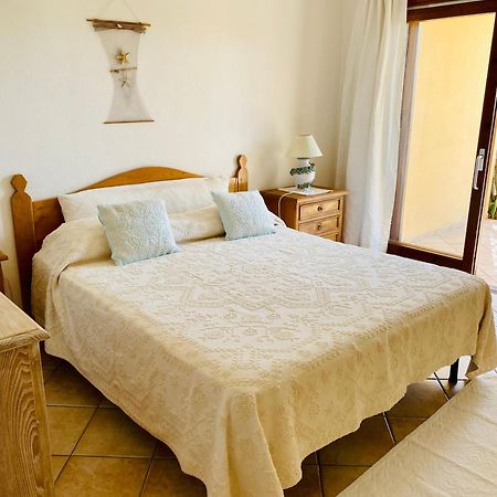 La Casa Blu Villa San Pantaleo Eksteriør billede