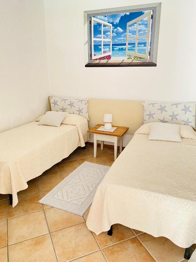 La Casa Blu Villa San Pantaleo Eksteriør billede