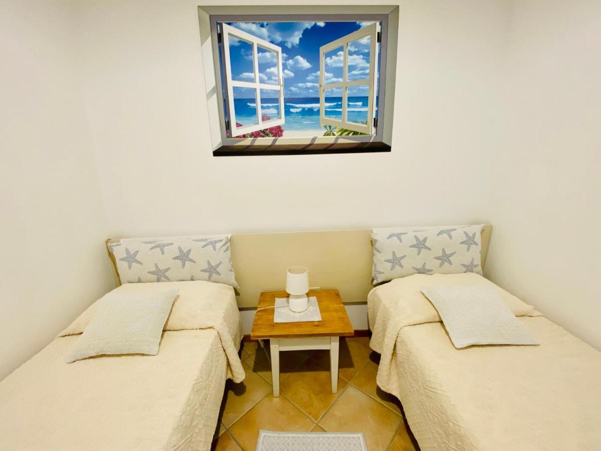 La Casa Blu Villa San Pantaleo Eksteriør billede