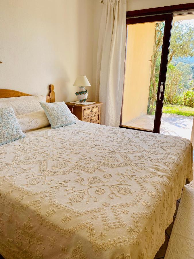 La Casa Blu Villa San Pantaleo Eksteriør billede