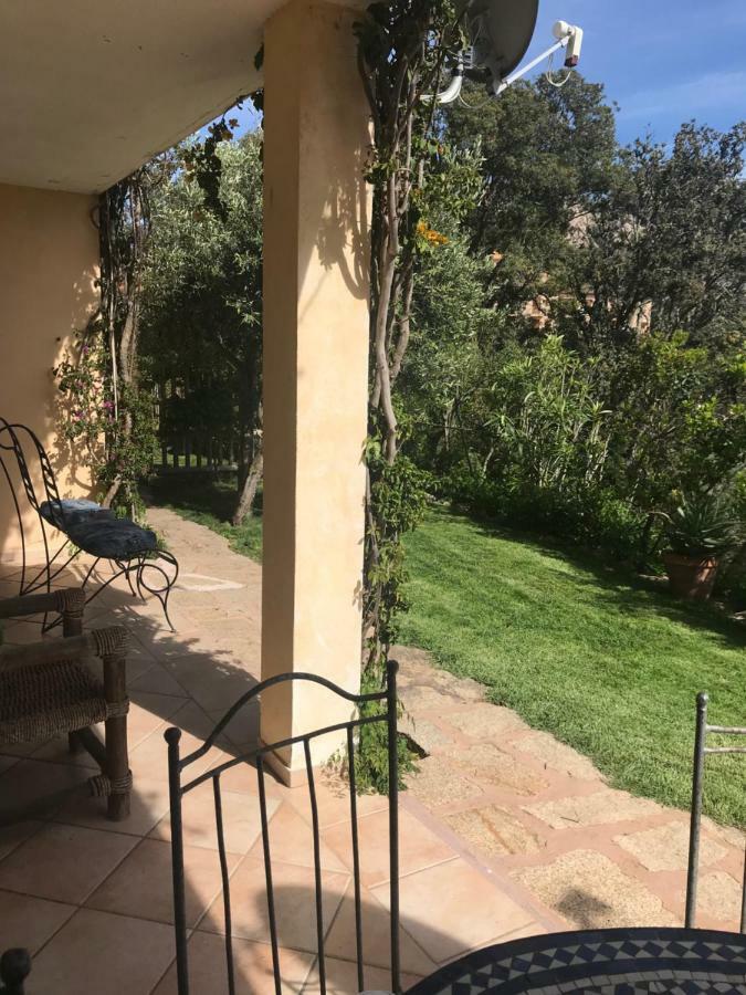 La Casa Blu Villa San Pantaleo Eksteriør billede